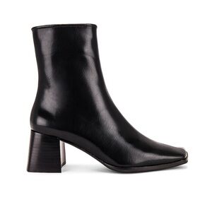 Jeffrey Campbell Slique Boots in Black, size 8.5